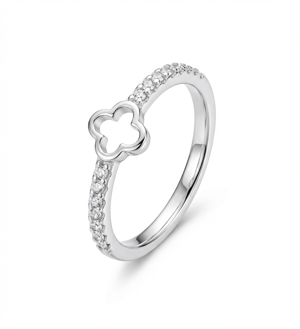 Anillo trébol con cubics