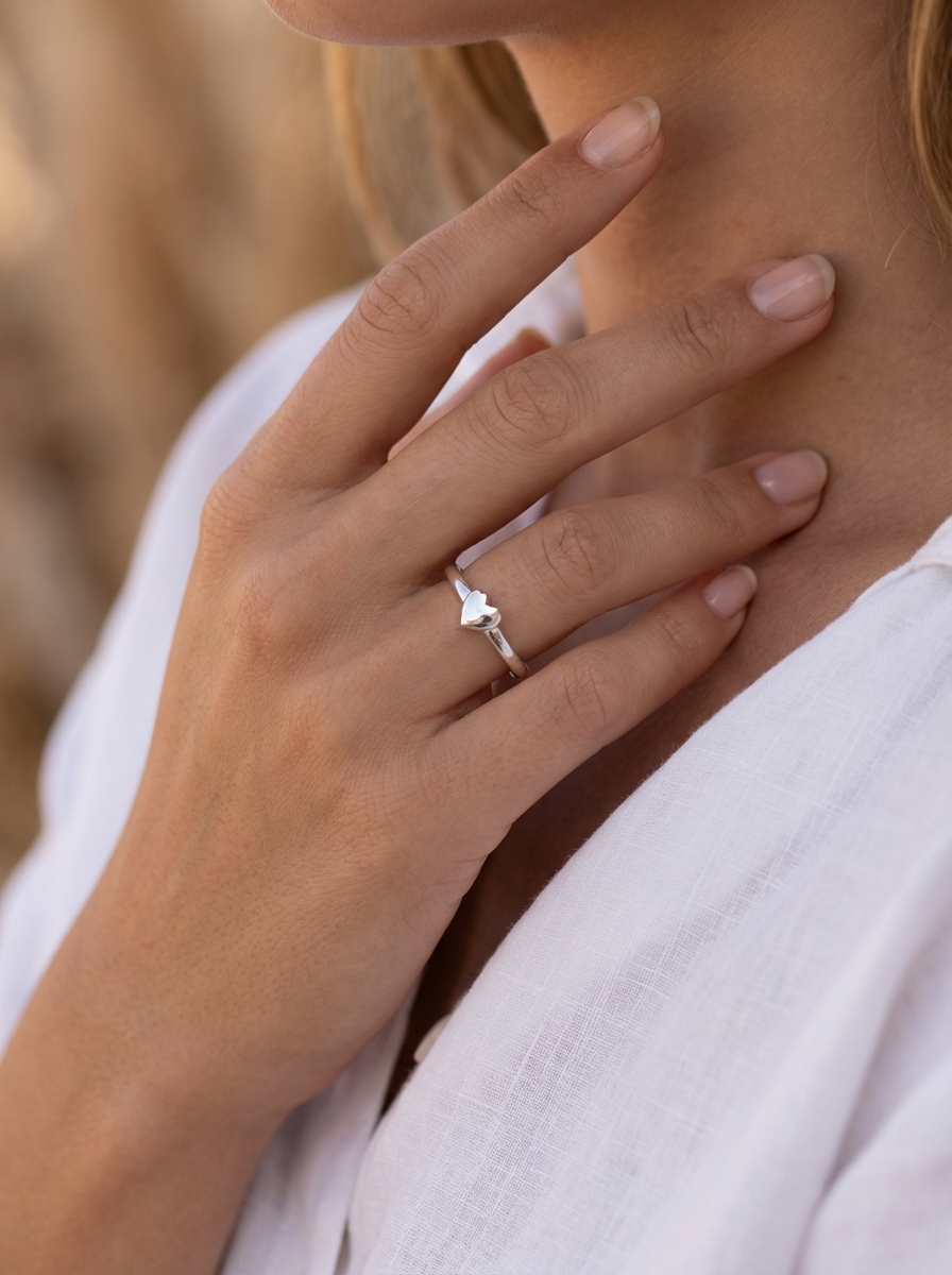 Anillo corazón pequeño liso - Miniatura 2