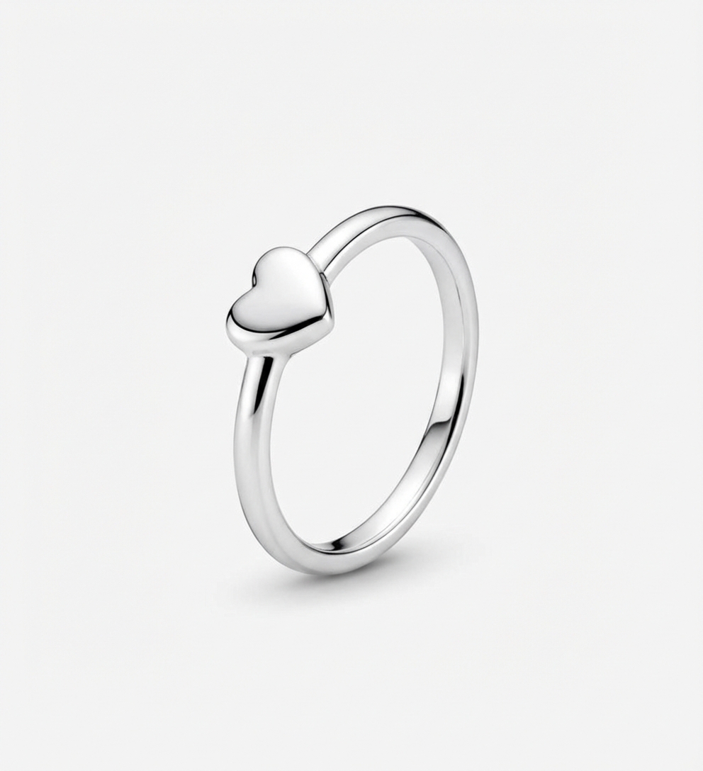 Anillo corazón pequeño liso